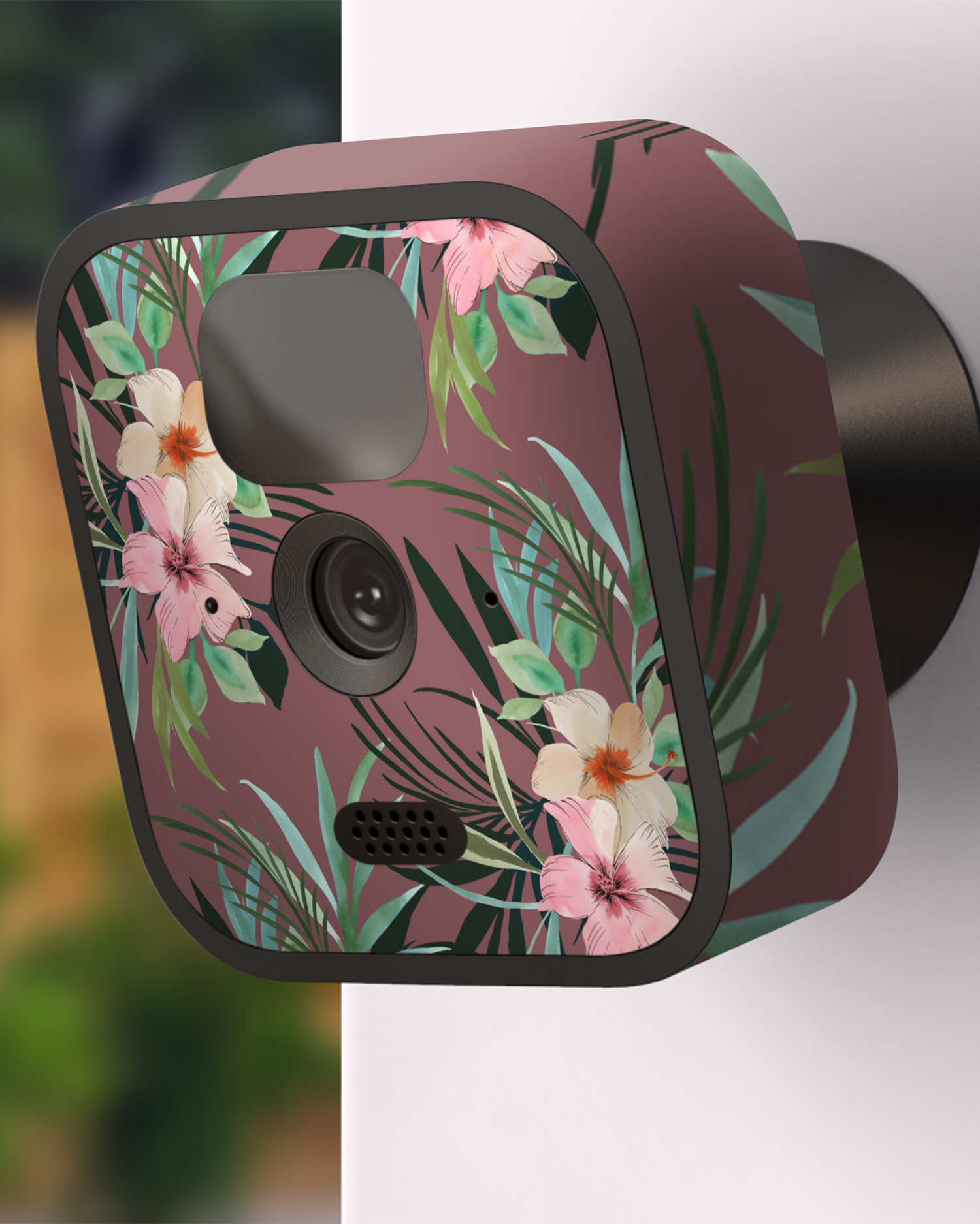 Romantic Tropical Kamera Aufkleber Blink Outdoor (2020) an Außenwand angebracht