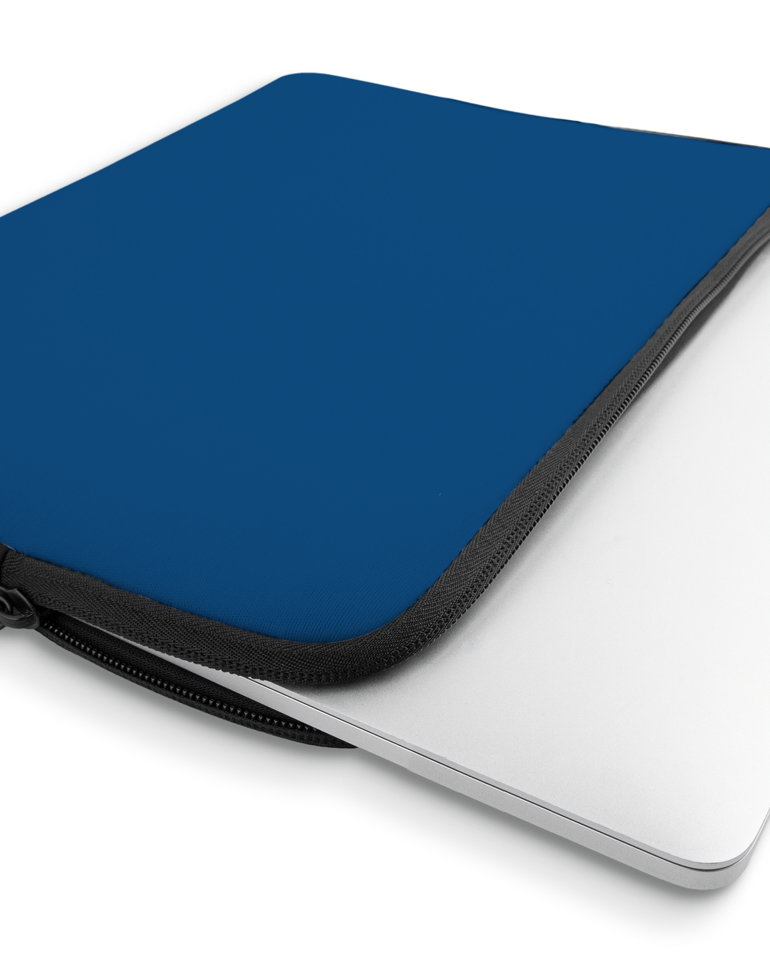 CLASSIC BLUE Laptophülle 13 Zoll mit Gerät im Inneren
