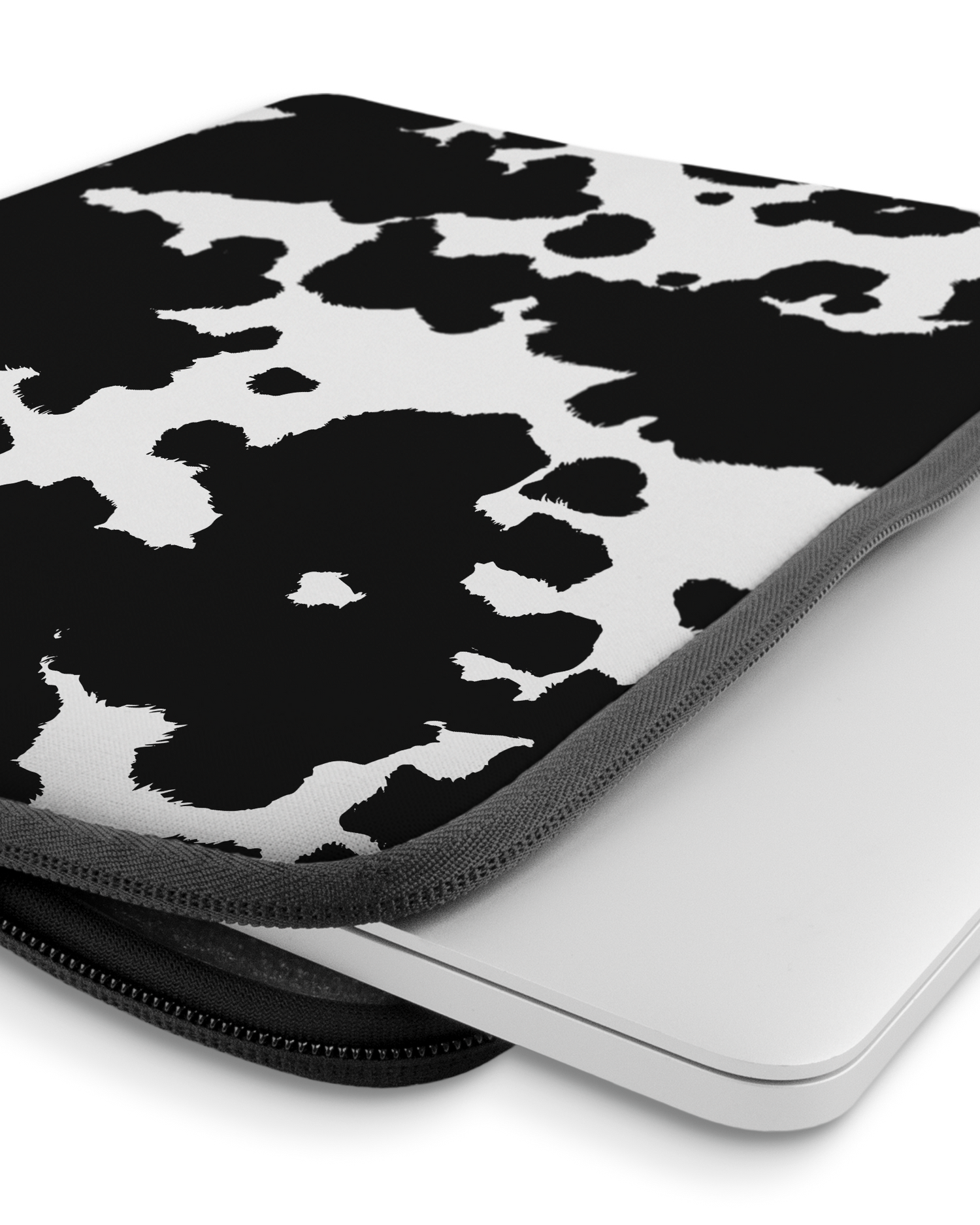Cow Print Laptophülle 14 Zoll mit Gerät im Inneren