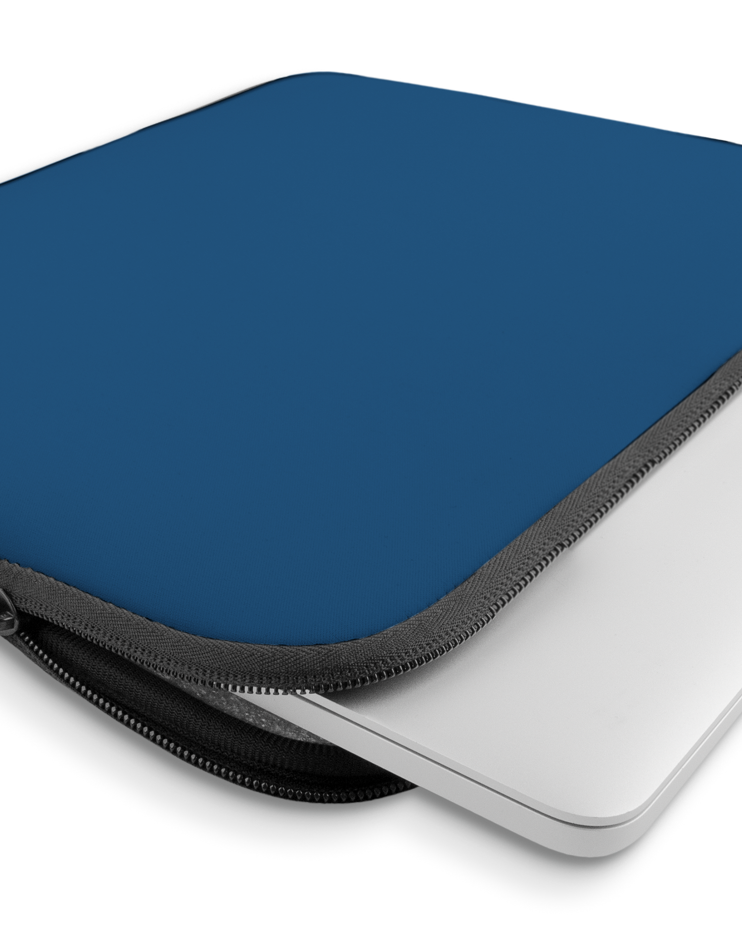 CLASSIC BLUE Laptophülle 15 Zoll mit Gerät im Inneren