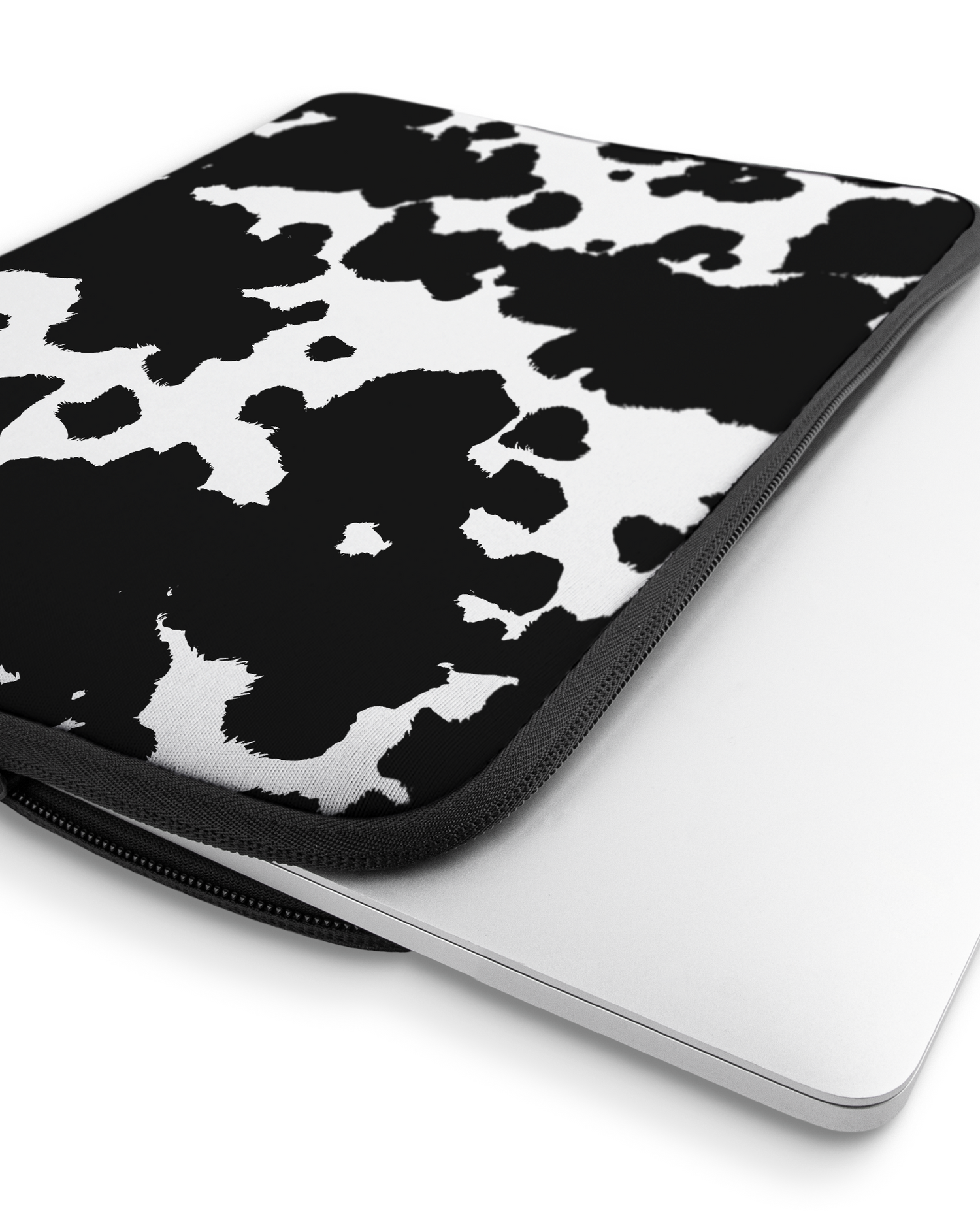Cow Print Laptophülle 16 Zoll mit Gerät im Inneren