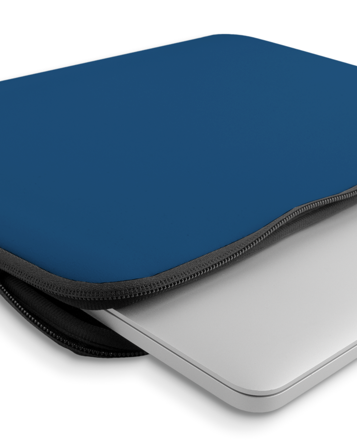 CLASSIC BLUE Laptophülle 14-15 Zoll mit Gerät im Inneren